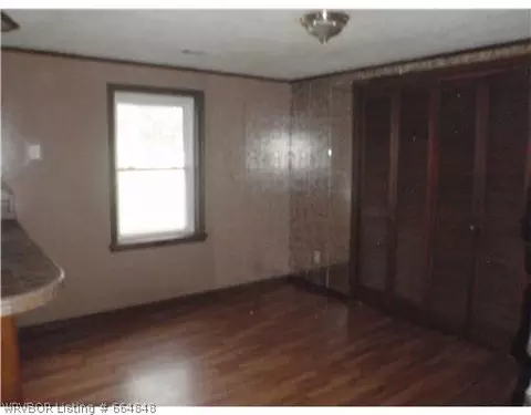 507 S Pine St, Hartford, AR 72938 photo 4