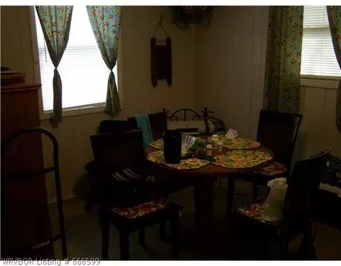 817 Short Mountain St, Paris, AR 72855 photo 5