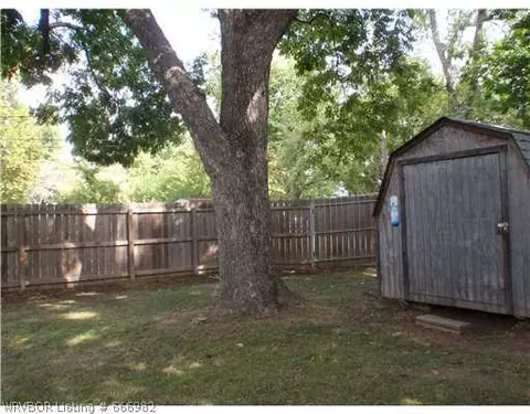 909 S 23rd St, Fort Smith, AR 72901 photo 9