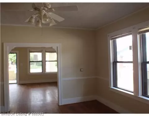 909 S 23rd St, Fort Smith, AR 72901 photo 4
