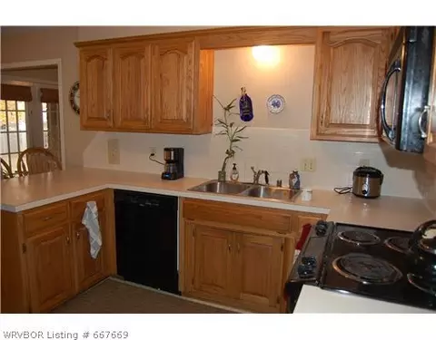 9804 Croxted Rd, Fort Smith, AR 72908 photo 4