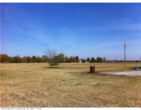 9500 County Line Rd, Charleston, AR 72933 photo 2