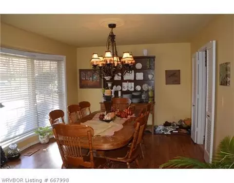 2124 Warwick Pl, Fort Smith, AR 72903 photo 6