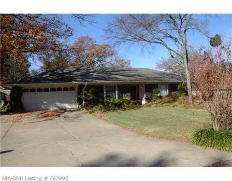 2124 Warwick Pl, Fort Smith, AR 72903 photo 1