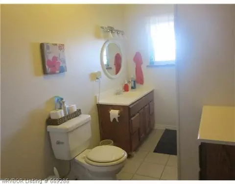 26514 Britton Bottom Ln, Howe, OK 74940 photo 13