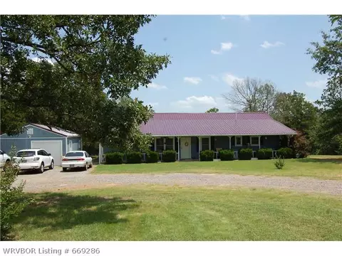 26514 Britton Bottom Ln, Howe, OK 74940 photo 1
