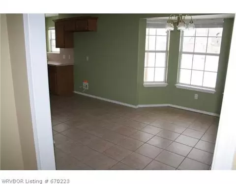117 Commanche Loop, Roland, OK 74954 photo 4