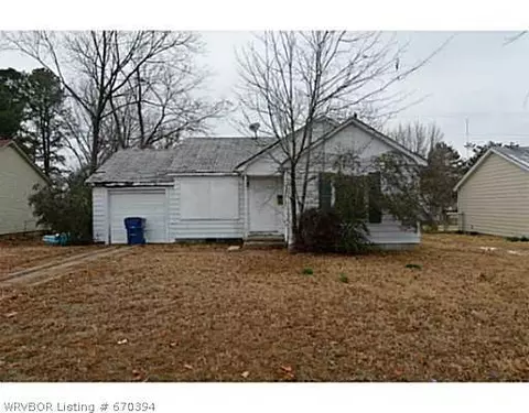 3811 Morris Dr, Fort Smith, AR 72904 photo 1