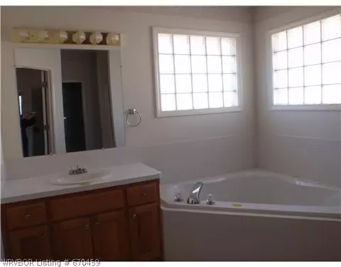 7414 Red Pine Dr, Fort Smith, AR 72916 photo 9