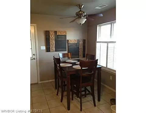 619 Windbrook Ct, Fort Smith, AR 72908 photo 8