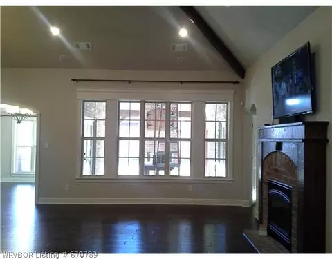 5616 Williamson Place Dr, Fort Smith, AR 72916 photo 2