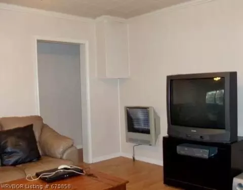 600 E Woodson Ave, Bonanza, AR 72916 photo 3