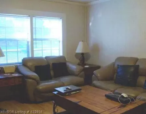 600 E Woodson Ave, Bonanza, AR 72916 photo 2