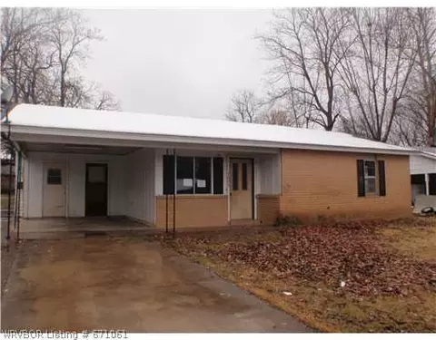 1005 Pattie Ln, Barling, AR 72923 photo 1