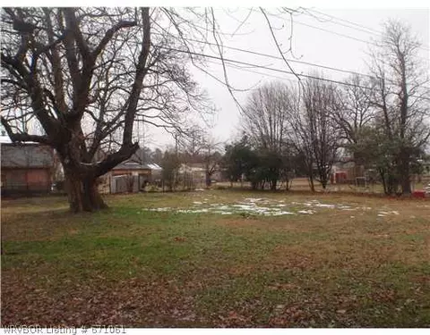 1005 Pattie Ln, Barling, AR 72923 photo 14