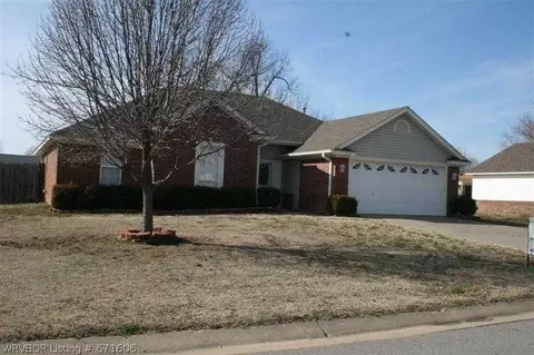 103 Village Dr, Lavaca, AR 72941 photo 1