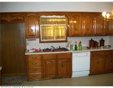 4401 Victoria Dr, Fort Smith, AR 72904 photo 2