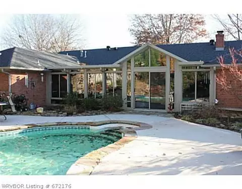 7201 S Q St, Fort Smith, AR 72903 photo 2