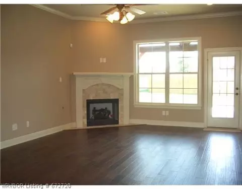5612 Graystone Dr, Fort Smith, AR 72916 photo 2
