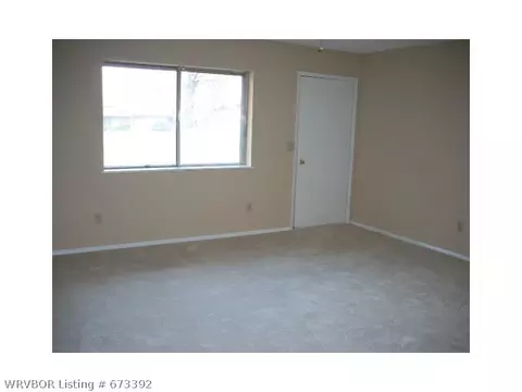 8237 Ouachita Cir, Hackett, AR 72937 photo 2