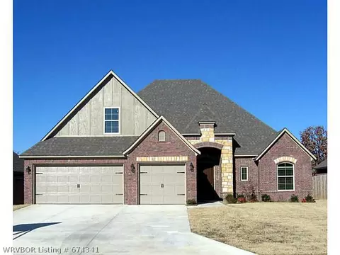 5615 Williamson Pl, Fort Smith, AR 72916 photo 2