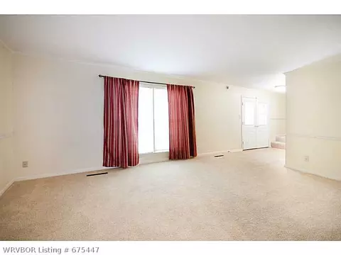2806 S Enid St, Fort Smith, AR 72901 photo 3
