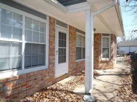2505 S Bay Point Dr, Lavaca, AR 72941 photo 4