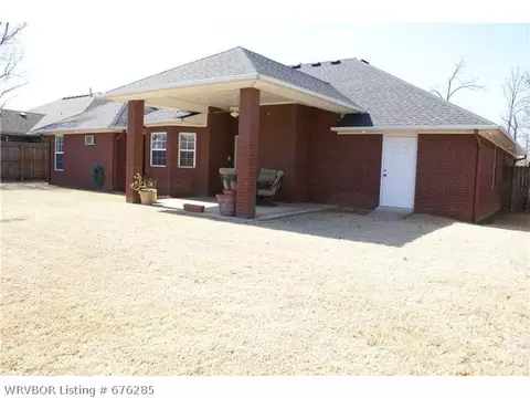 1548 Rockhurst Dr, Fort Smith, AR 72908 photo 3