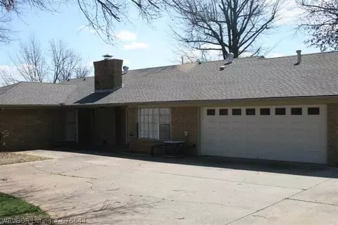 4221 S Q St, Fort Smith, AR 72903 photo 10
