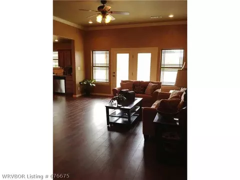 703 Black Creek Ln, Hackett, AR 72937 photo 4