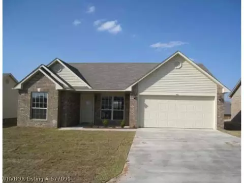 401 Bordeaux Cir, Fort Smith, AR 72908 photo 1
