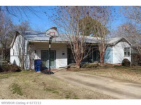2915 Reeder St, Fort Smith, AR 72901 photo 1