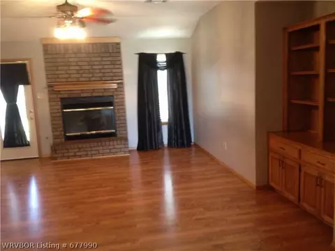 8624 Skypark Dr, Fort Smith, AR 72904 photo 6