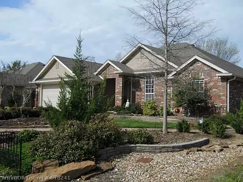 111 S 14th St, Lavaca, AR 72941 photo 1