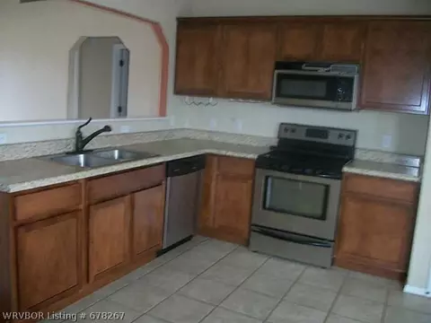 7707 Parkview Dr, Fort Smith, AR 72903 photo 2