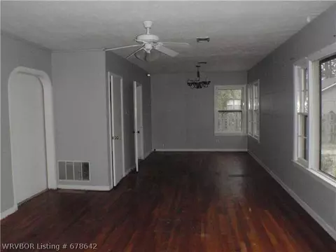 3904 S P St, Fort Smith, AR 72903 photo 2