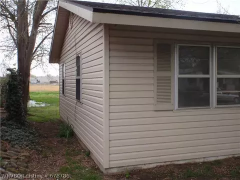 1900 Waco St, Fort Smith, AR 72901 photo 11