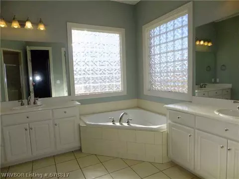 11012 Maple Park Dr, Fort Smith, AR 72916 photo 9
