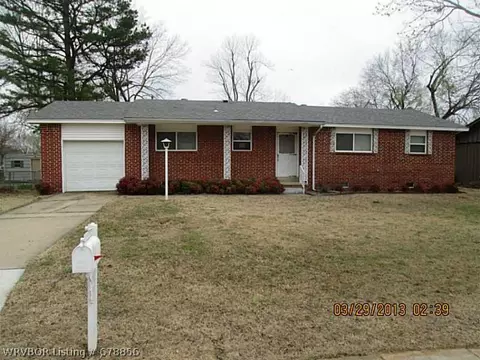 8211 Hermitage Dr, Fort Smith, AR 72908 photo 1