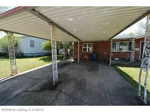2602 S Savannah St, Fort Smith, AR 72901 photo 4