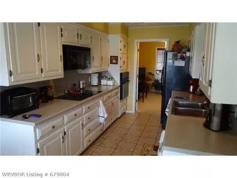 8012 Williamsburg, Fort Smith, AR 72901 photo 5