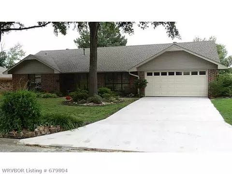 8012 Williamsburg, Fort Smith, AR 72901 photo 1