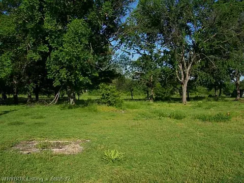 401 S Franklin St, Lavaca, AR 72941 photo 1