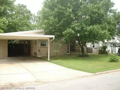 1907 Utica Pl, Fort Smith, AR 72901 photo 2