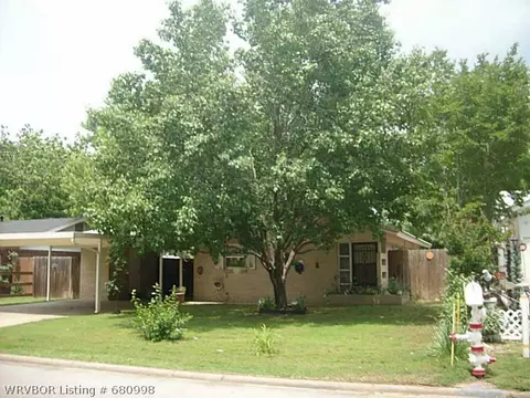 1907 Utica Pl, Fort Smith, AR 72901 photo 3