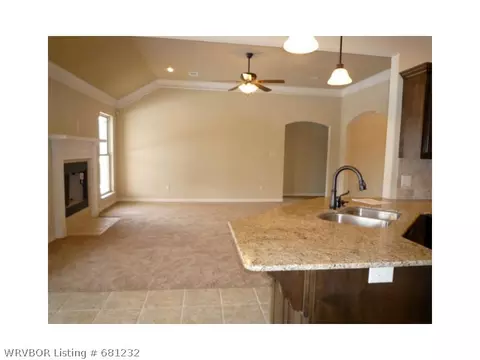 9019 Gracie Ln, Fort Smith, AR 72916 photo 10
