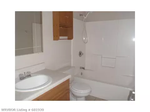 1106 N 10 St, Barling, AR 72923 photo 6