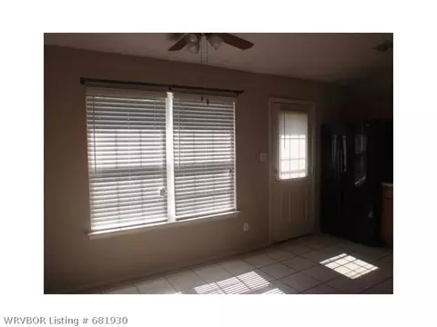 1106 N 10 St, Barling, AR 72923 photo 4