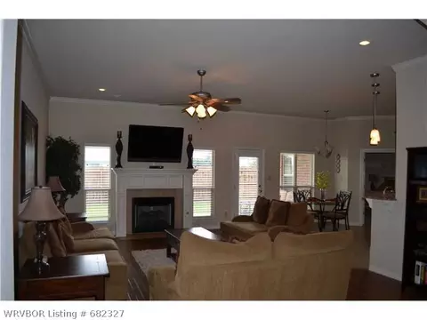 8708 Lakeside Way, Fort Smith, AR 72903 photo 2
