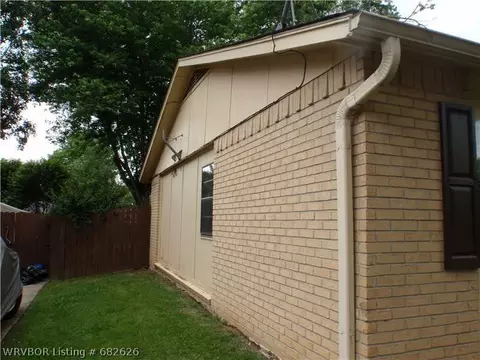 8920 Fresno St, Fort Smith, AR 72903 photo 11
